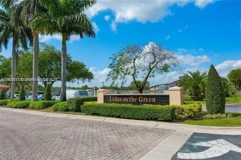 9038 NW 193rd Ter