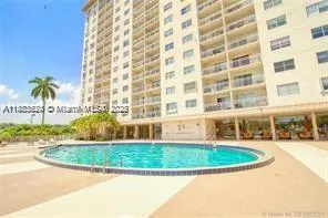 400 Kings Point Dr, #1223