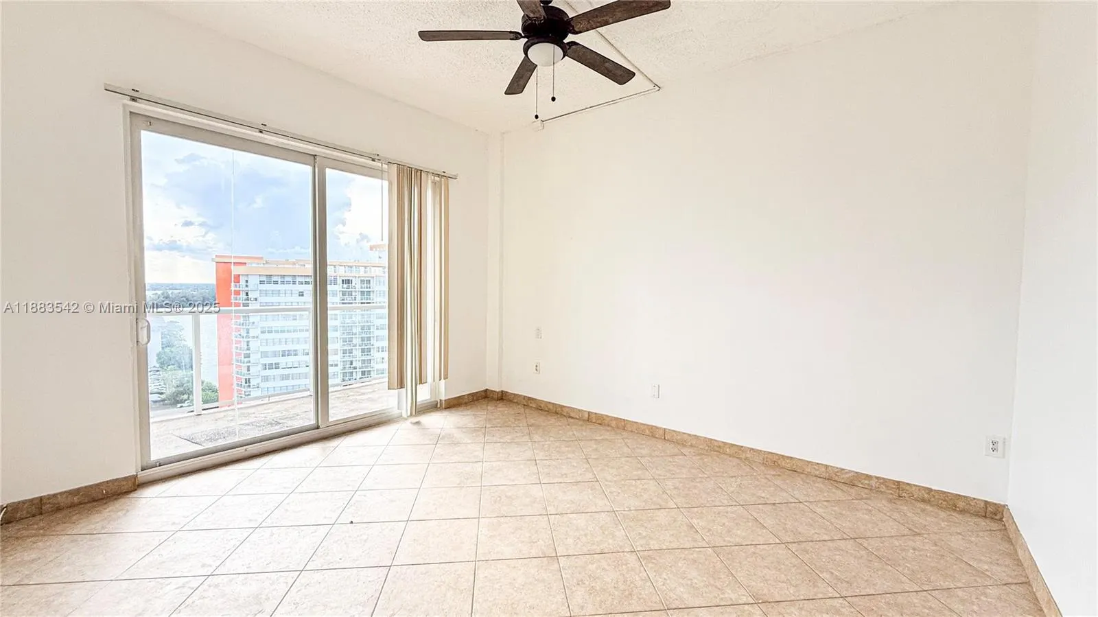 1351 NE Miami Gardens Dr, #1701E