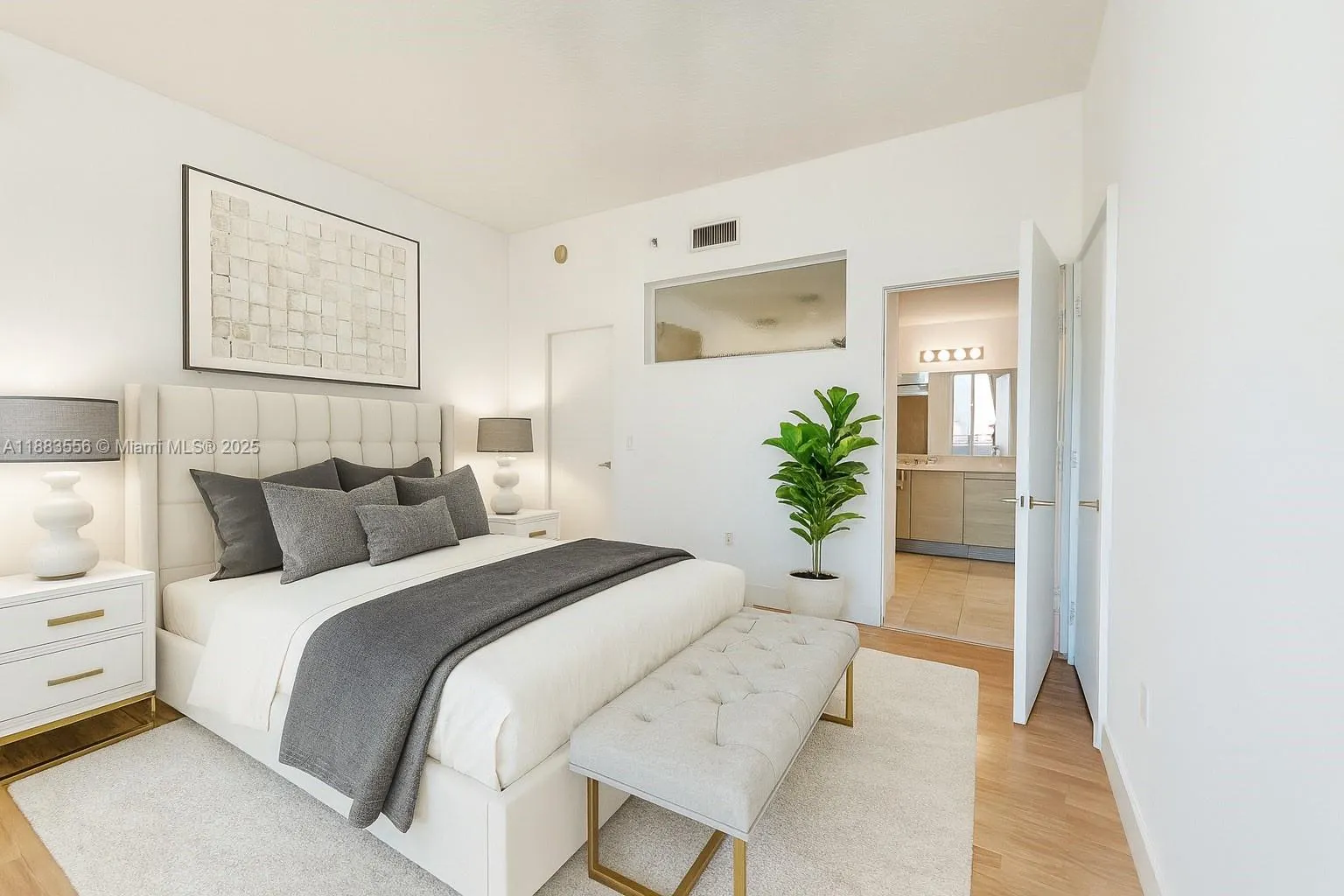 350 NE 24th St, #909