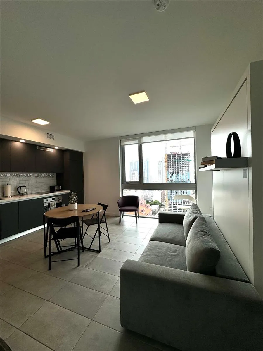 227 NE 2nd St, #2306
