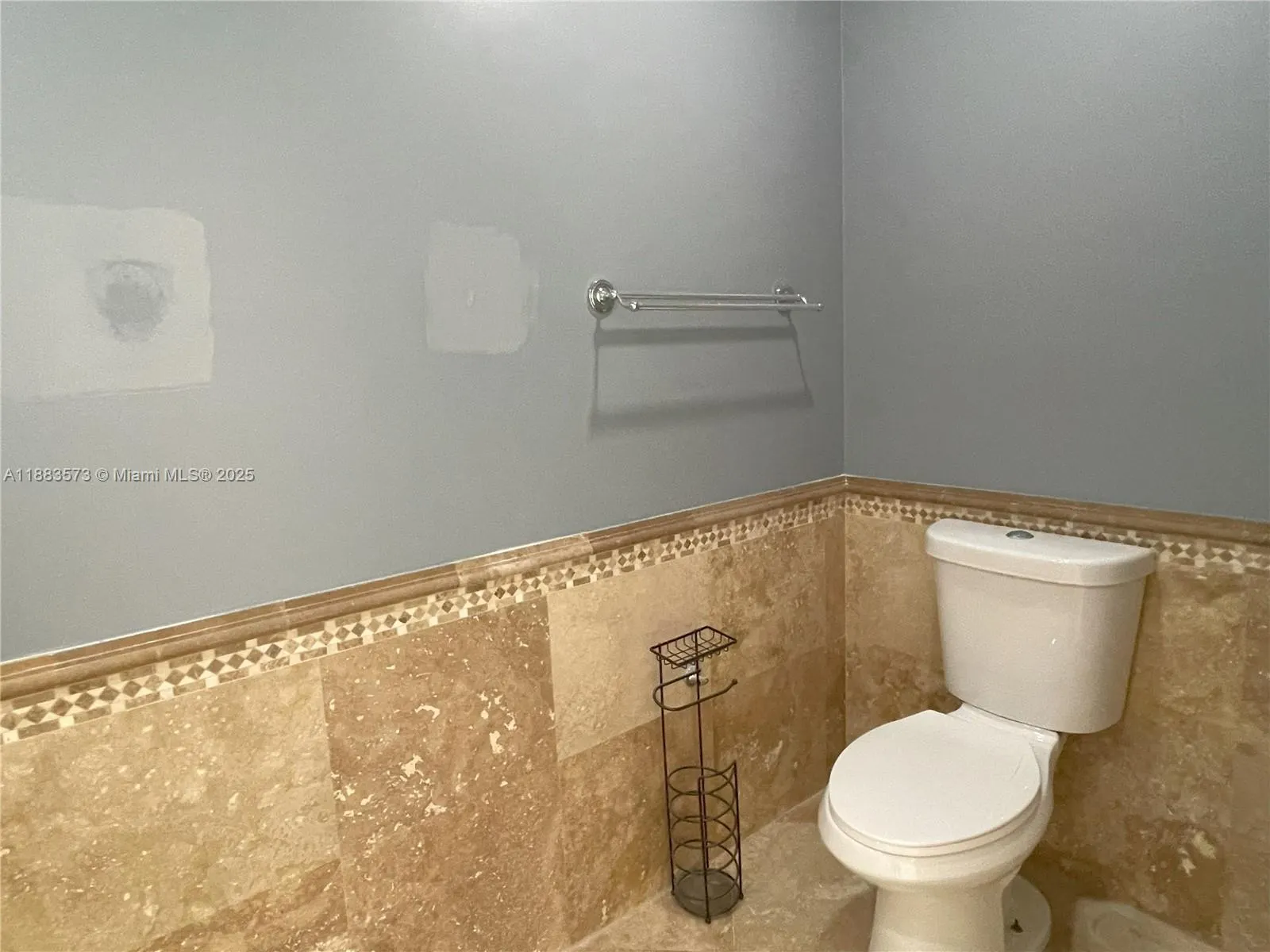 455 NE 25th St, #410