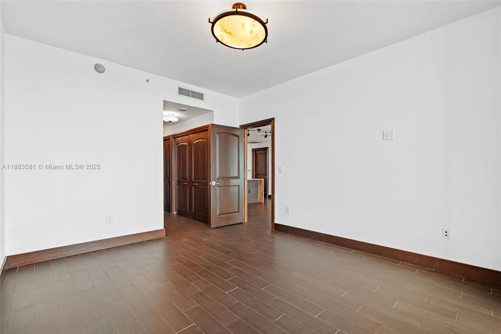 900 Biscayne Blvd, #3502