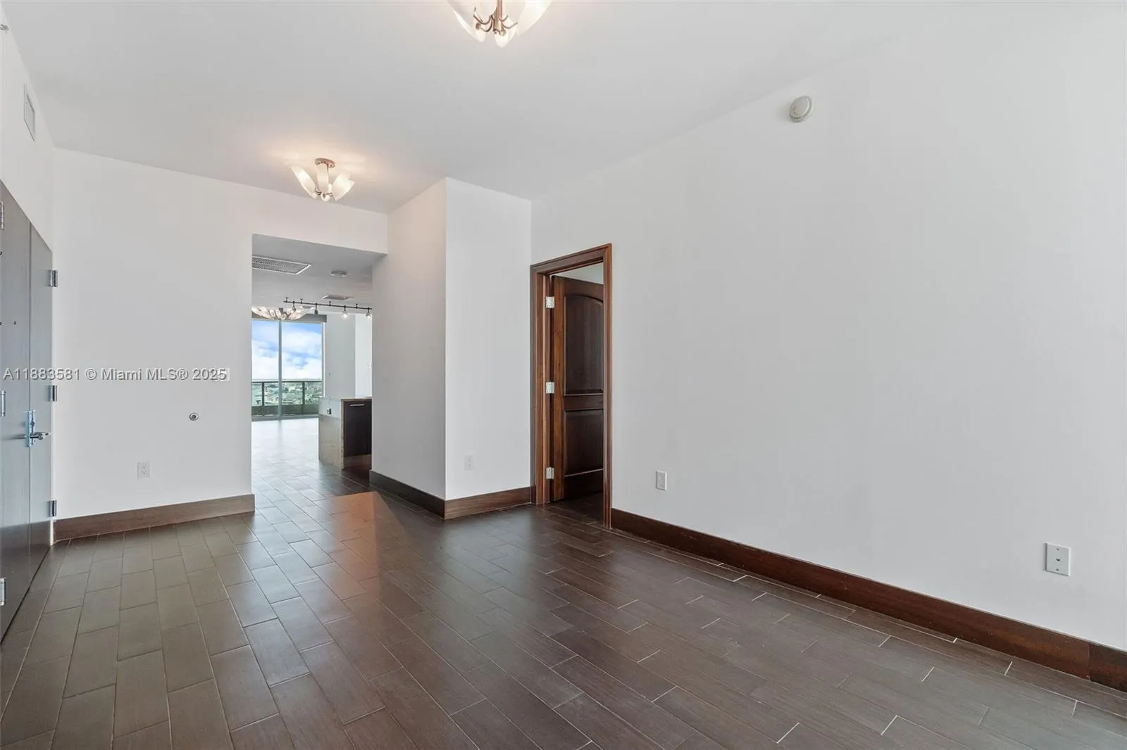 900 Biscayne Blvd, #3502