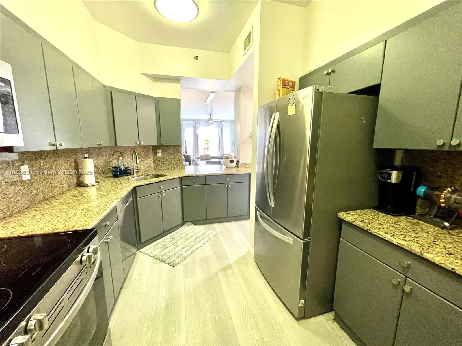 8816 Collins Ave, #206
