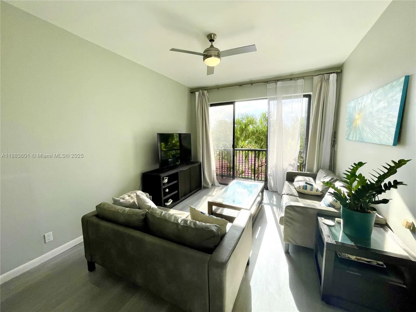 8816 Collins Ave, #206