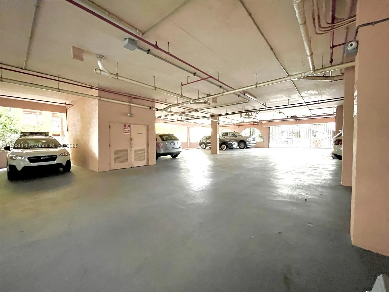 8816 Collins Ave, #206