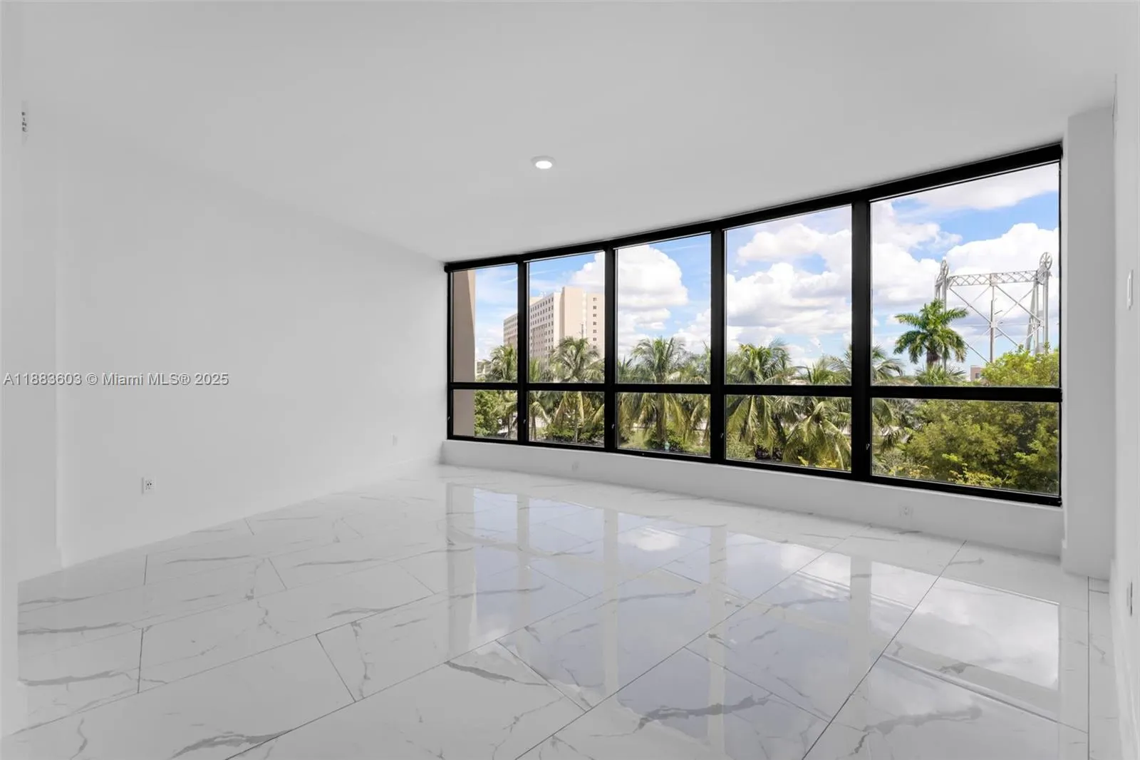 1 Curtiss Pkwy, #326