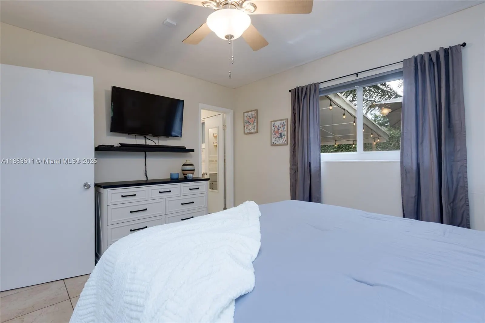 210 SW 64th Ave
