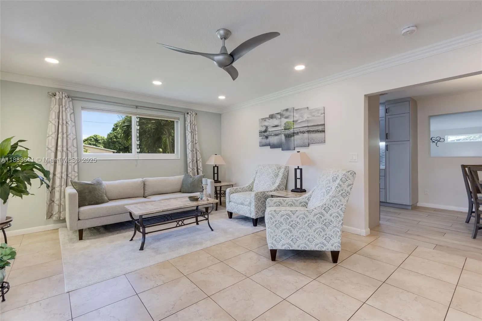210 SW 64th Ave