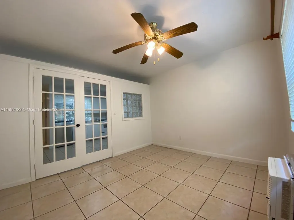 318 MAJORCA AVE, #203