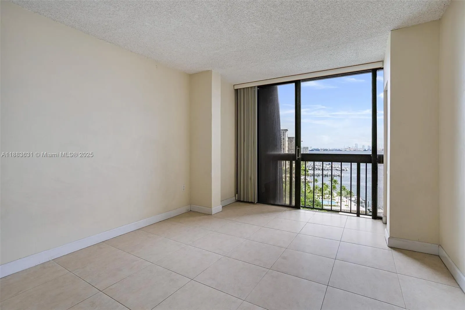 2333 Brickell Ave, #1207
