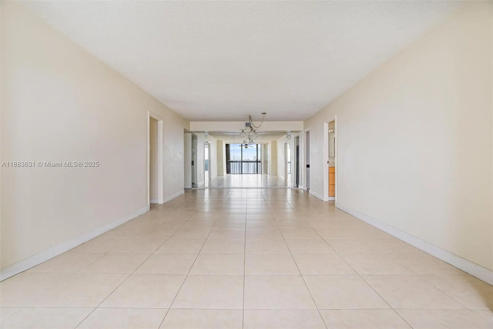 2333 Brickell Ave, #1207