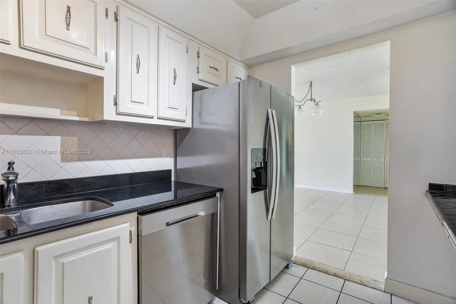 2333 Brickell Ave, #1207