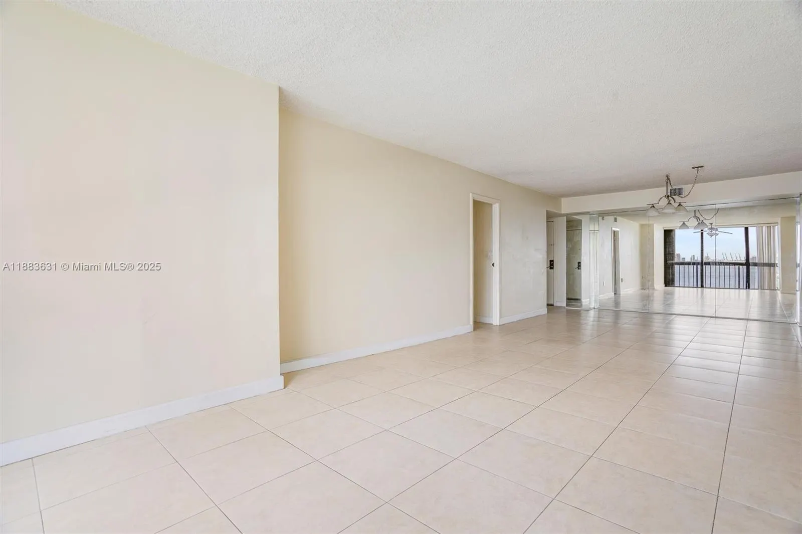 2333 Brickell Ave, #1207