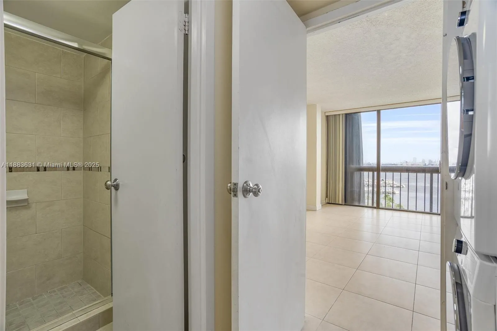 2333 Brickell Ave, #1207
