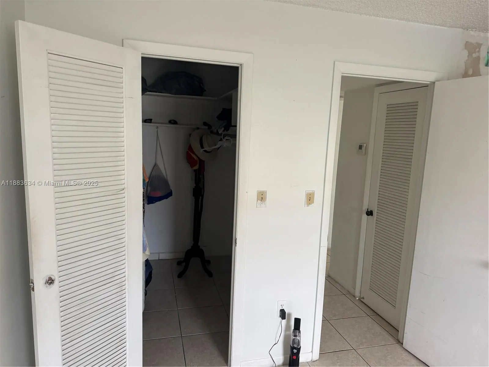 8595 Sunrise Lakes Blvd, #206
