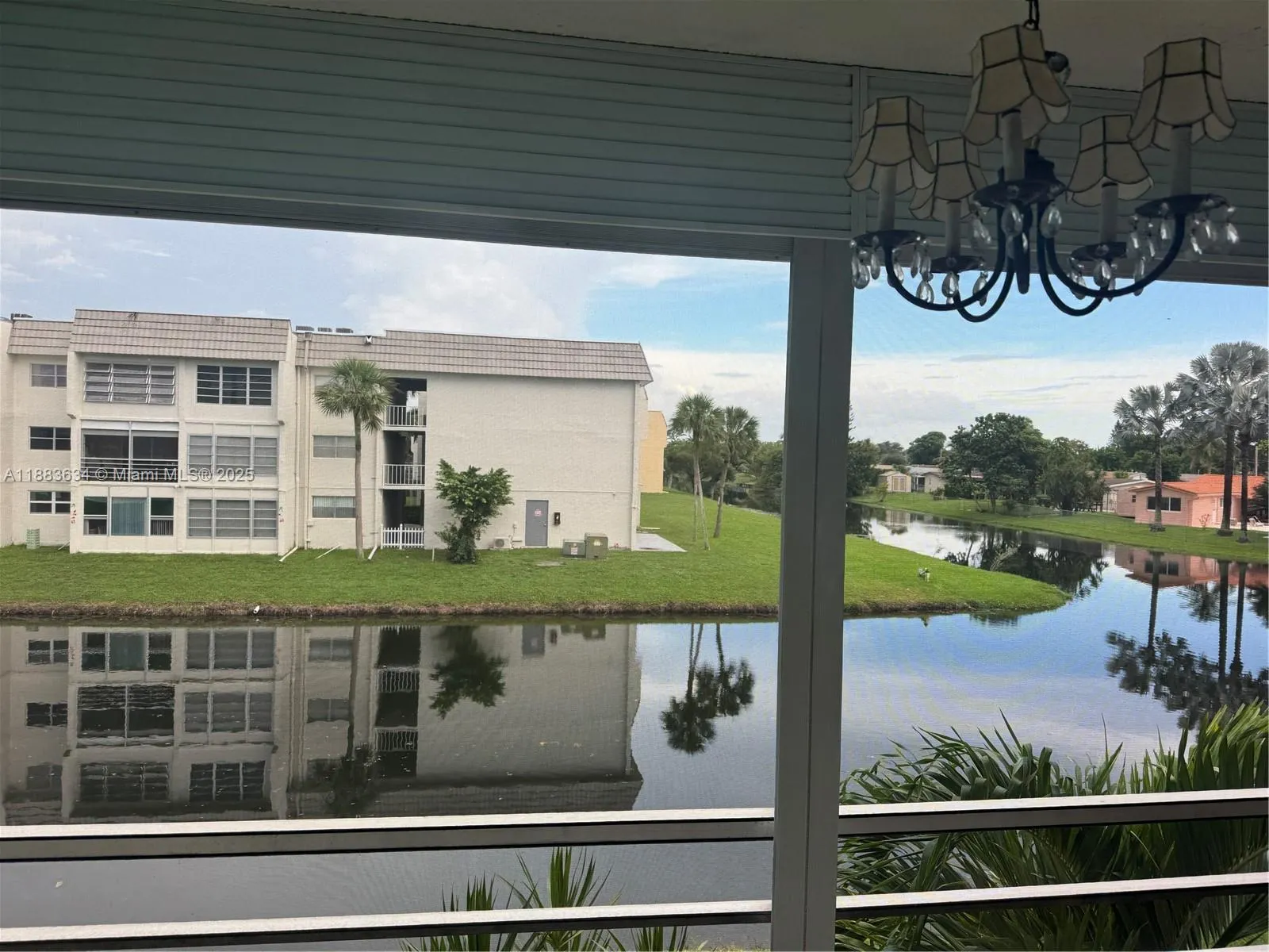 8595 Sunrise Lakes Blvd, #206