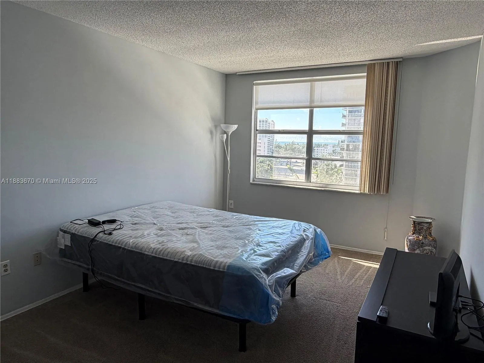 1985 S Ocean Dr, #8L