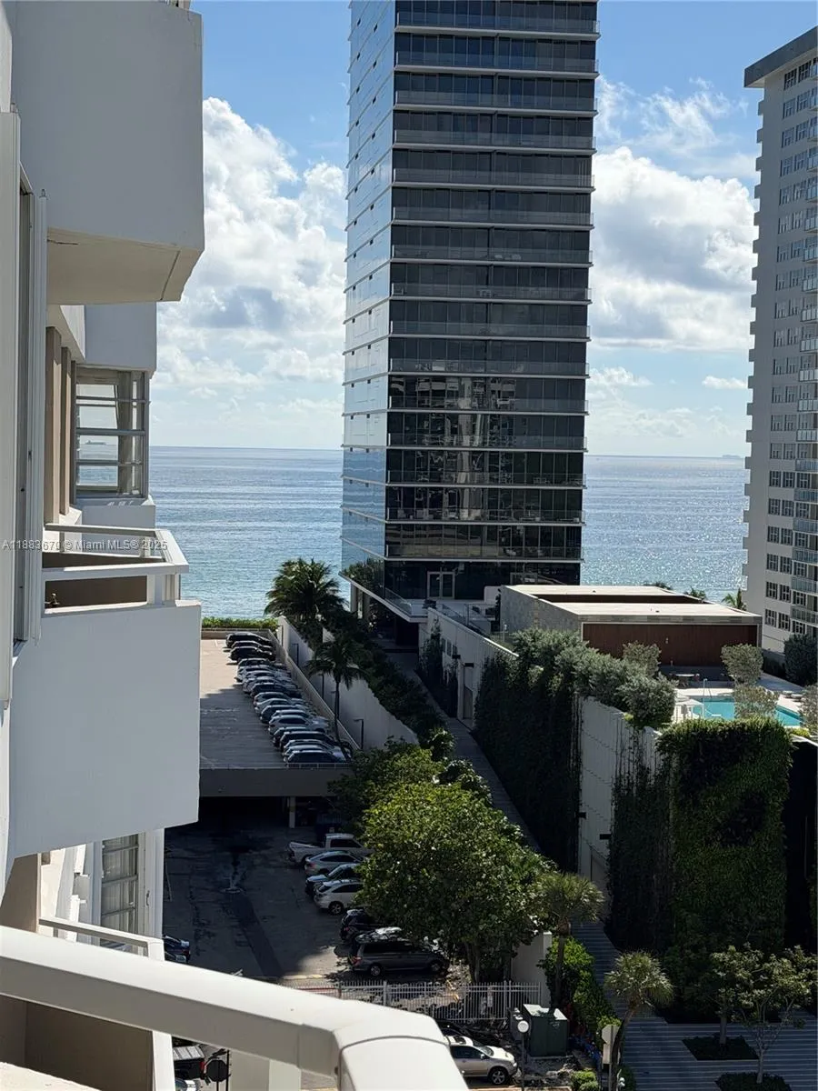 1985 S Ocean Dr, #8L