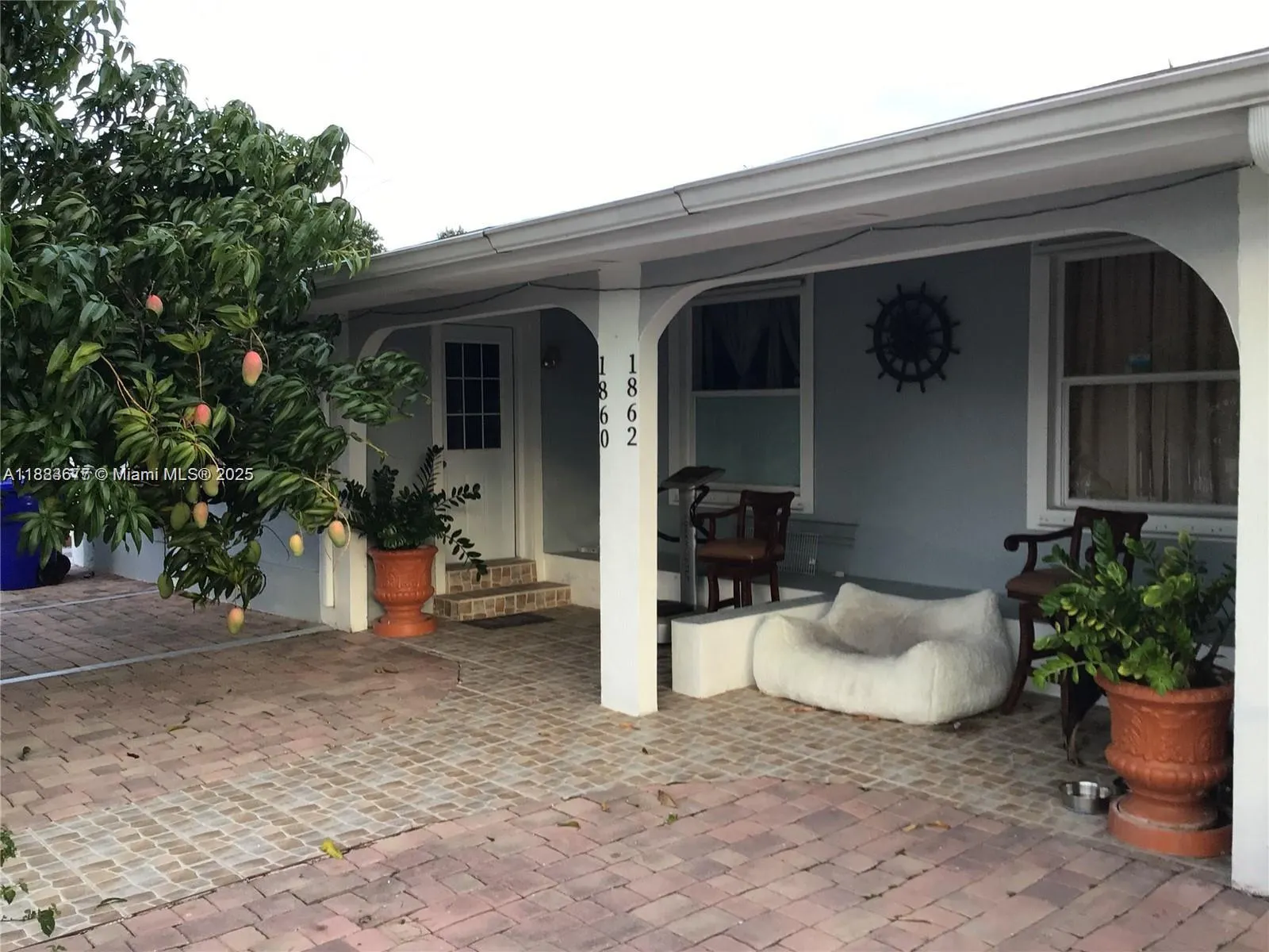 1860 NW 45th St