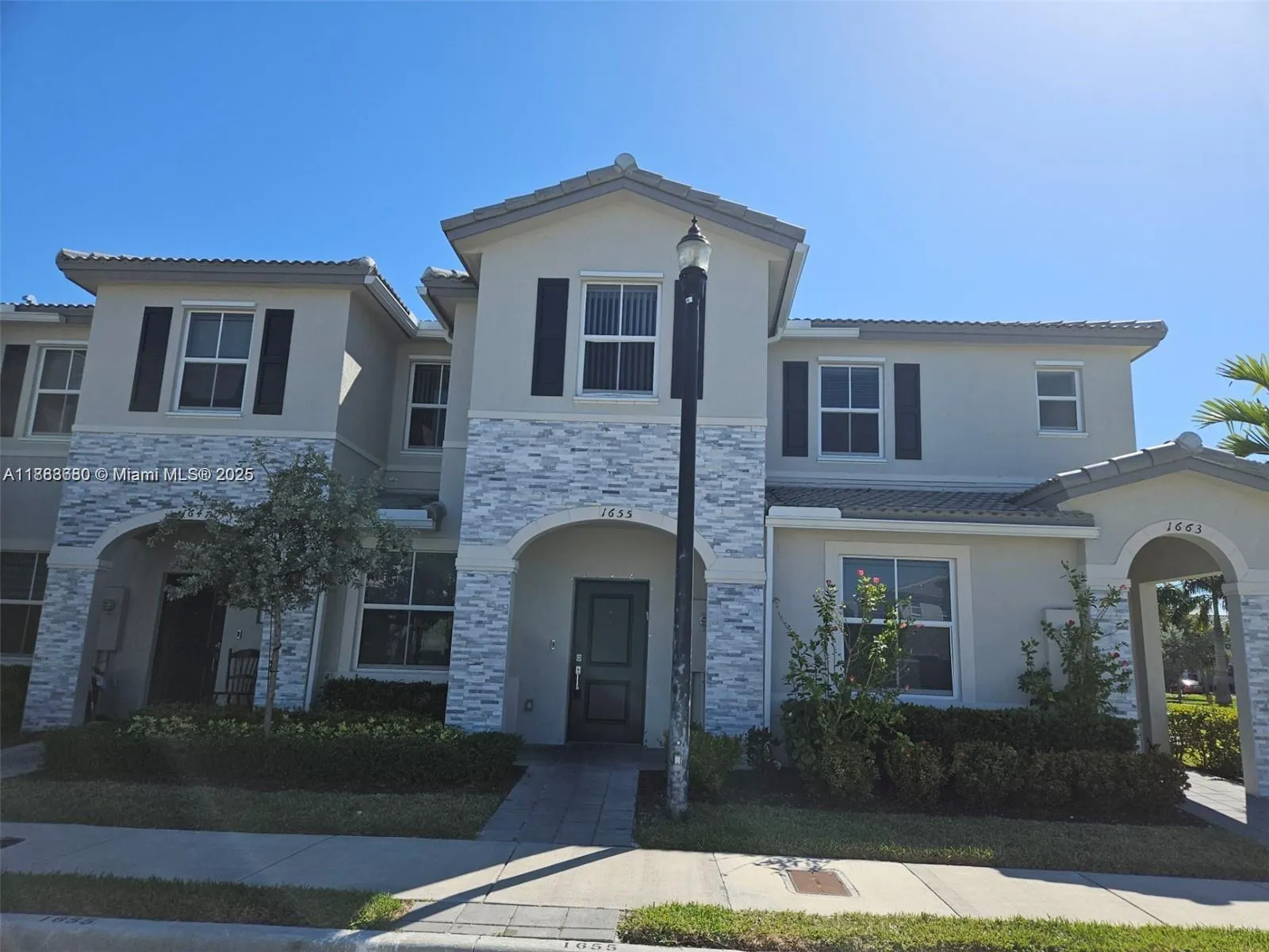 1655 SE 26th Rd