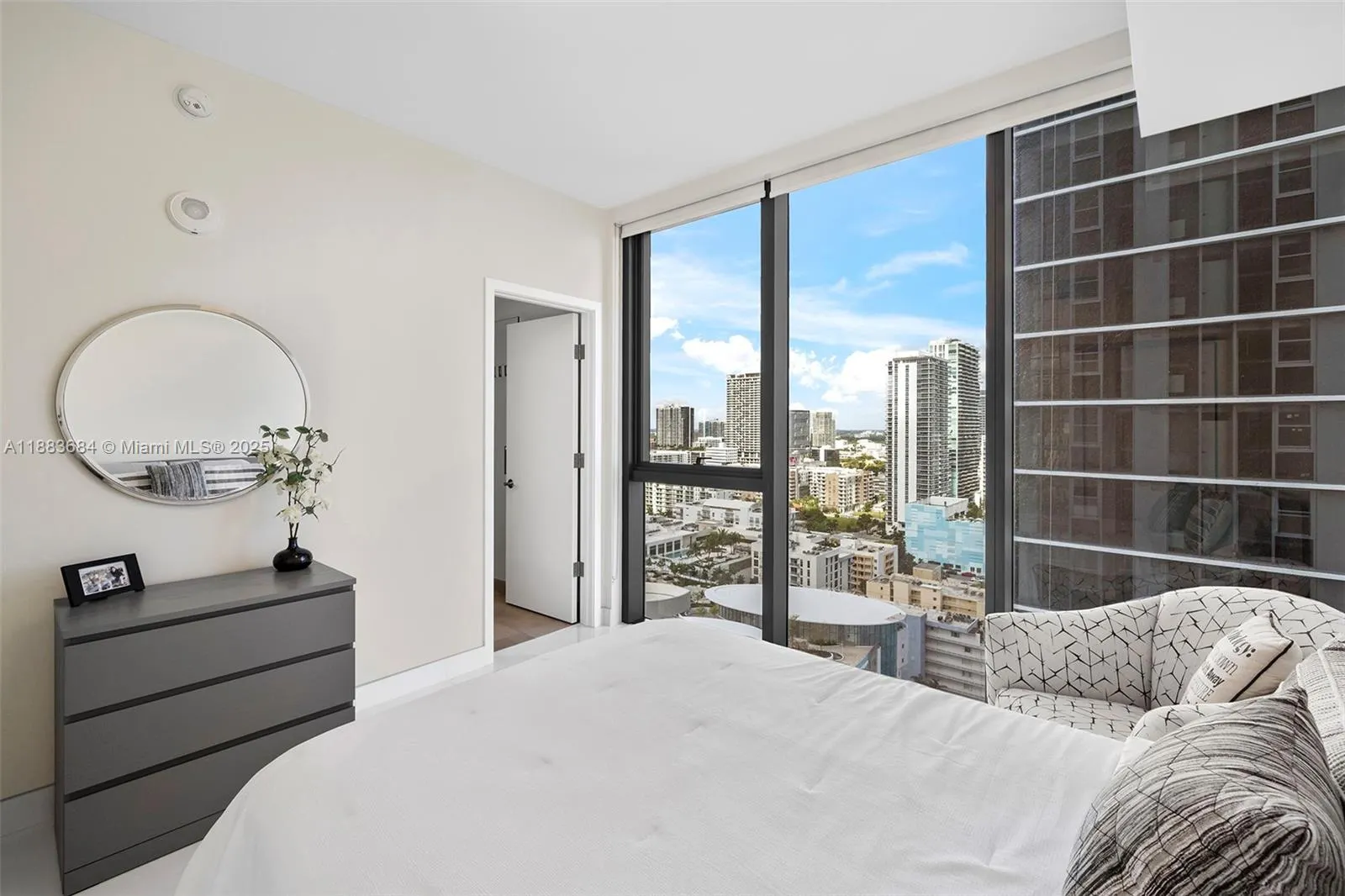 788 NE 23rd St, #2102