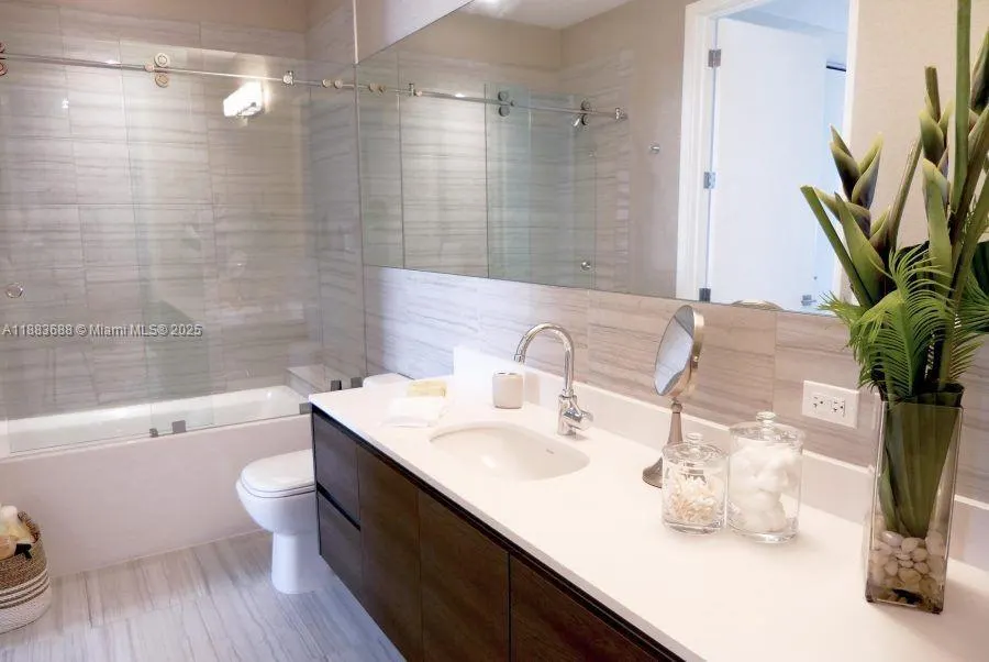 301 Altara Ave, #805