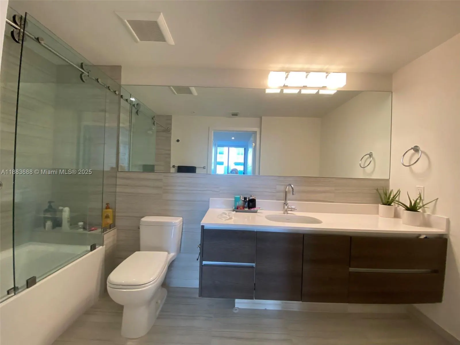 301 Altara Ave, #805