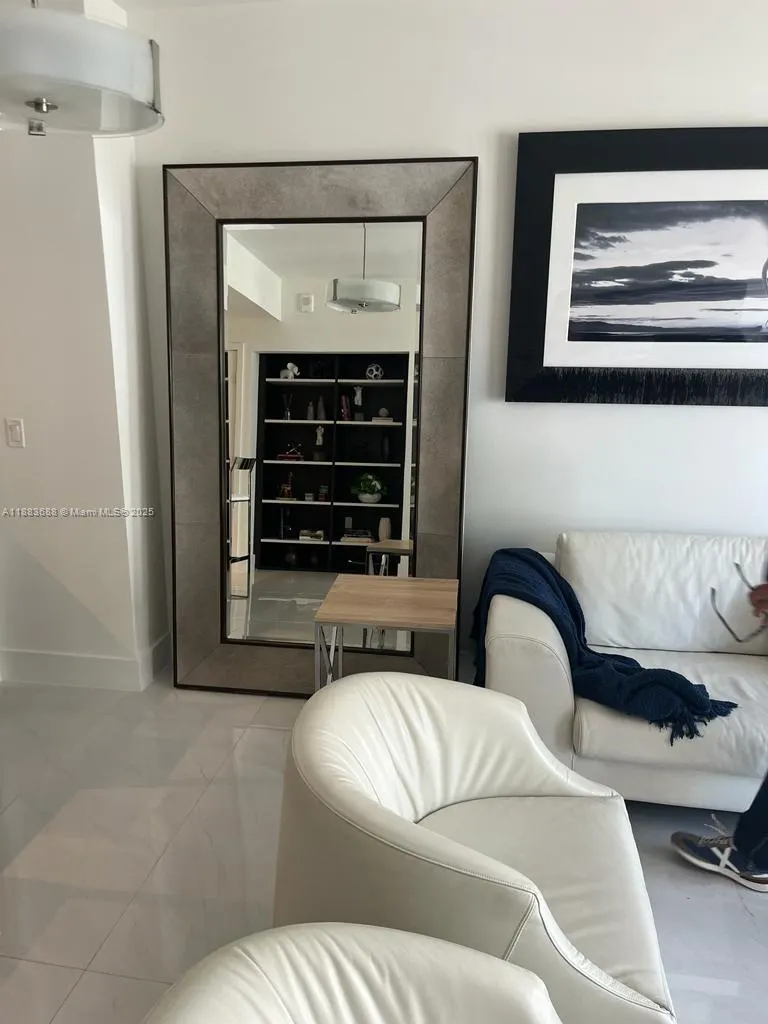 301 Altara Ave, #805