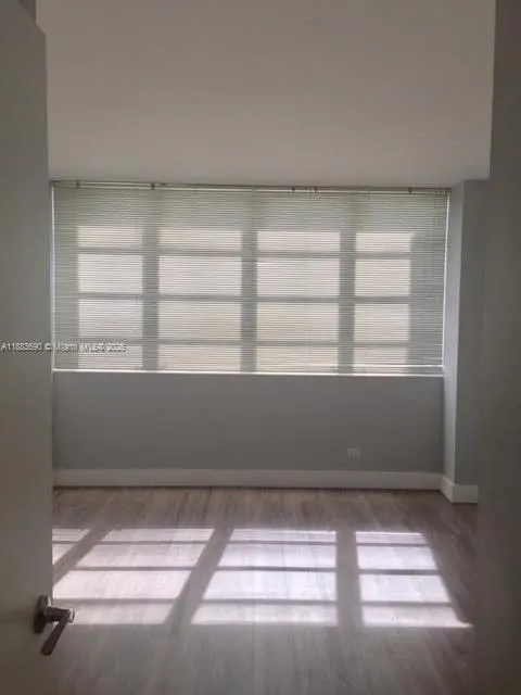 1408 Brickell Bay Dr, #307
