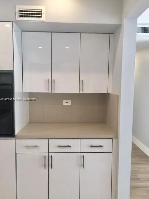 1408 Brickell Bay Dr, #307