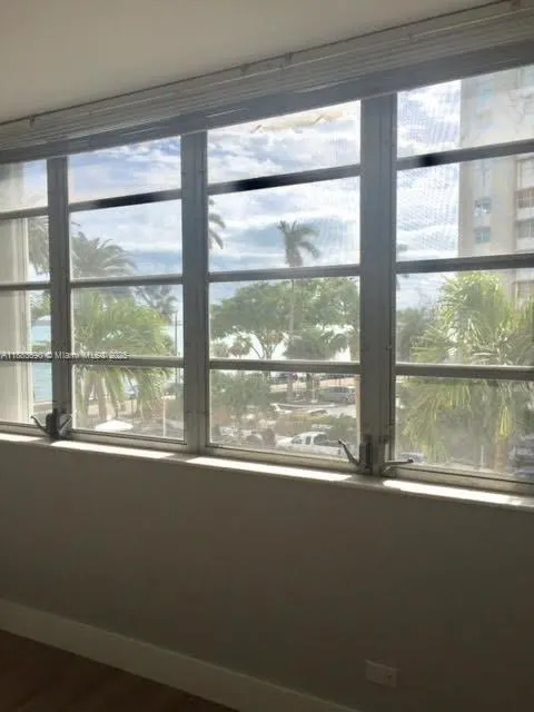 1408 Brickell Bay Dr, #307