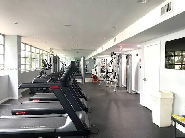 1408 Brickell Bay Dr, #307