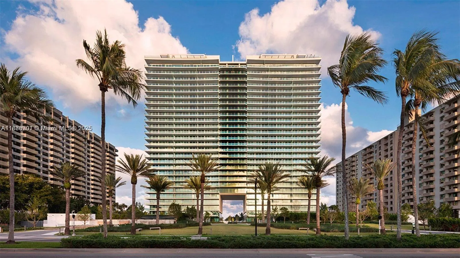 10201 Collins Ave, #1503