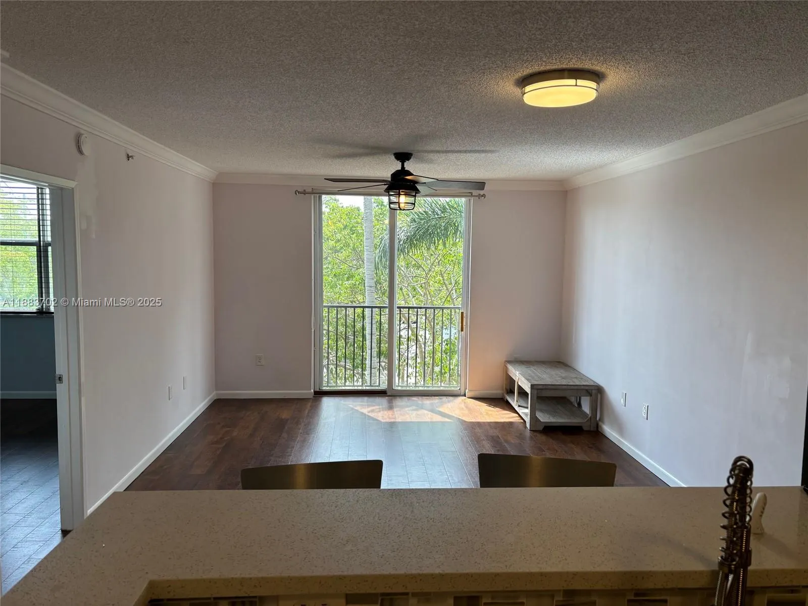 1900 Van Buren St, #320B