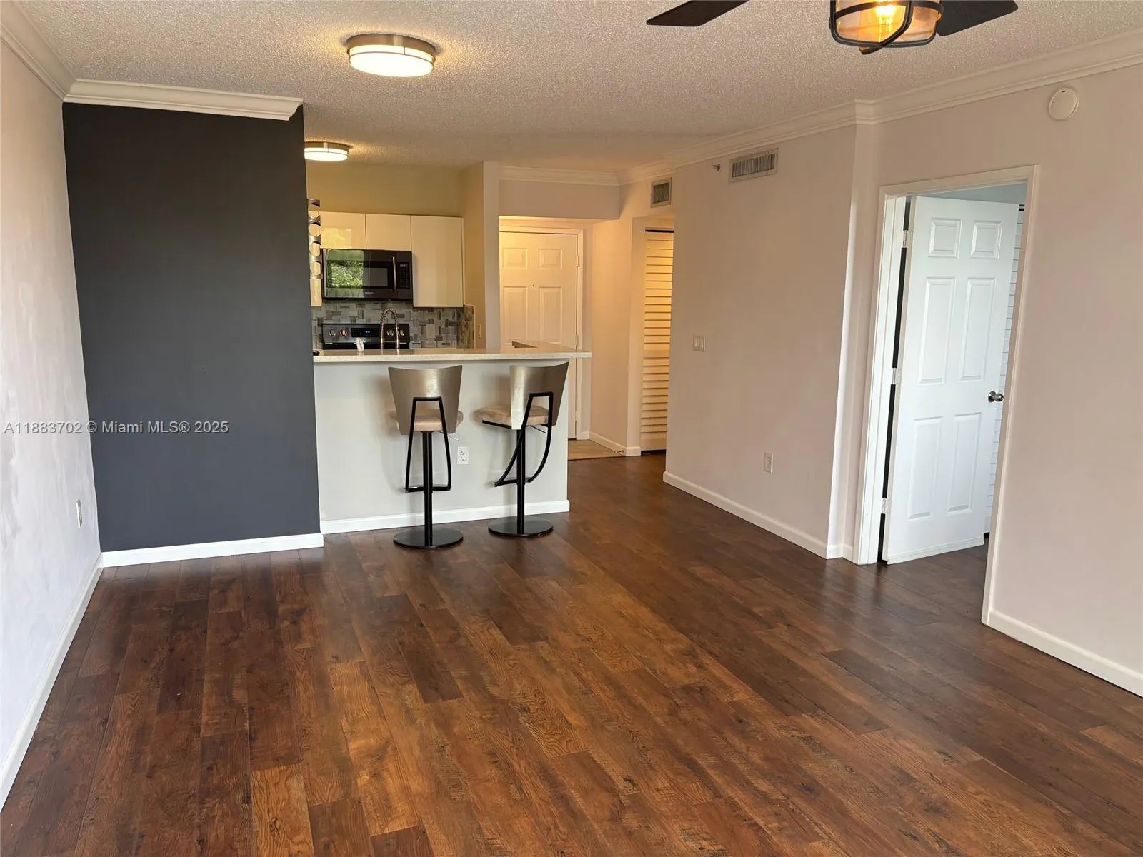 1900 Van Buren St, #320B