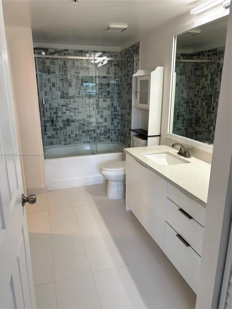 1900 Van Buren St, #320B
