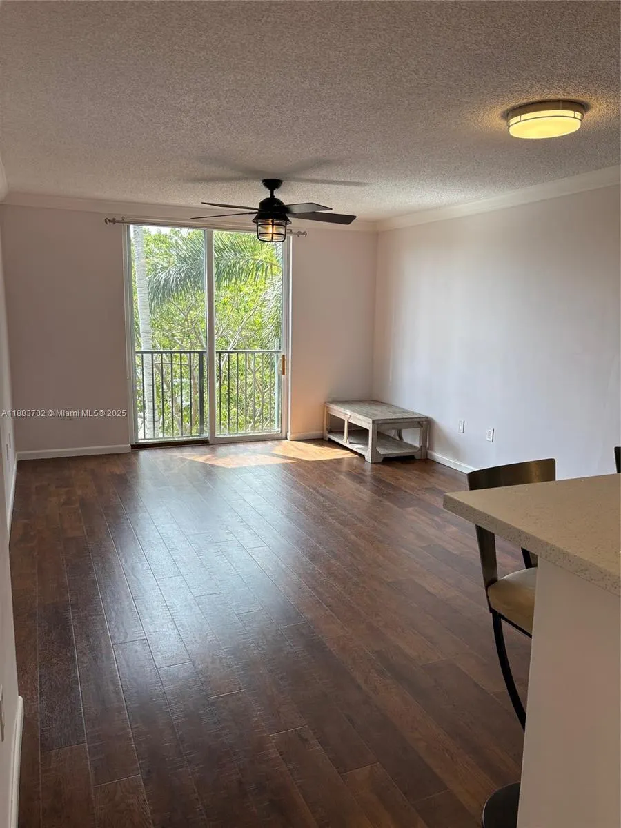 1900 Van Buren St, #320B