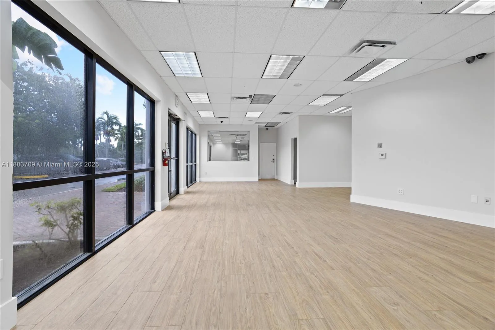 10380 NW 53rd St