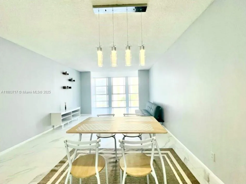 601 Three Islands Blvd, #314