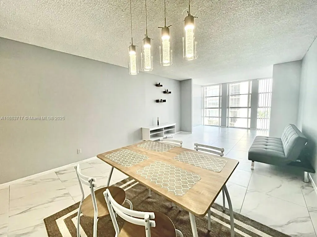 601 Three Islands Blvd, #314