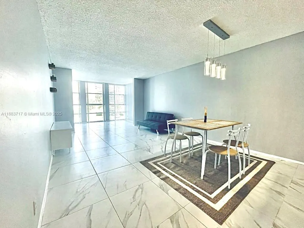 601 Three Islands Blvd, #314
