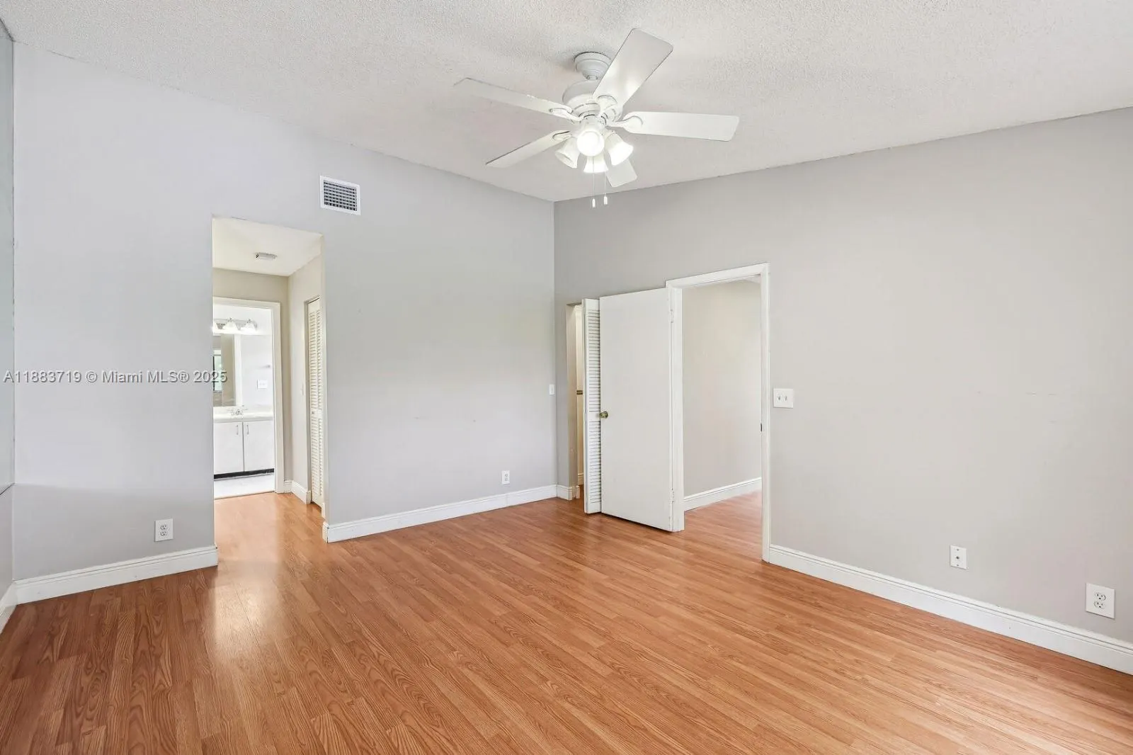 8101 NW 71st Ct