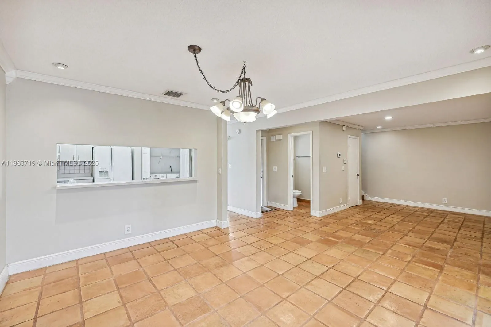 8101 NW 71st Ct