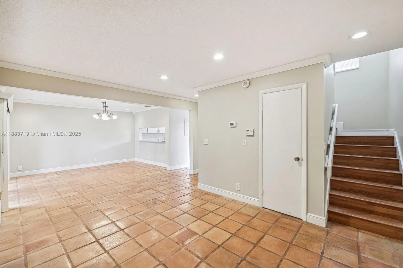 8101 NW 71st Ct
