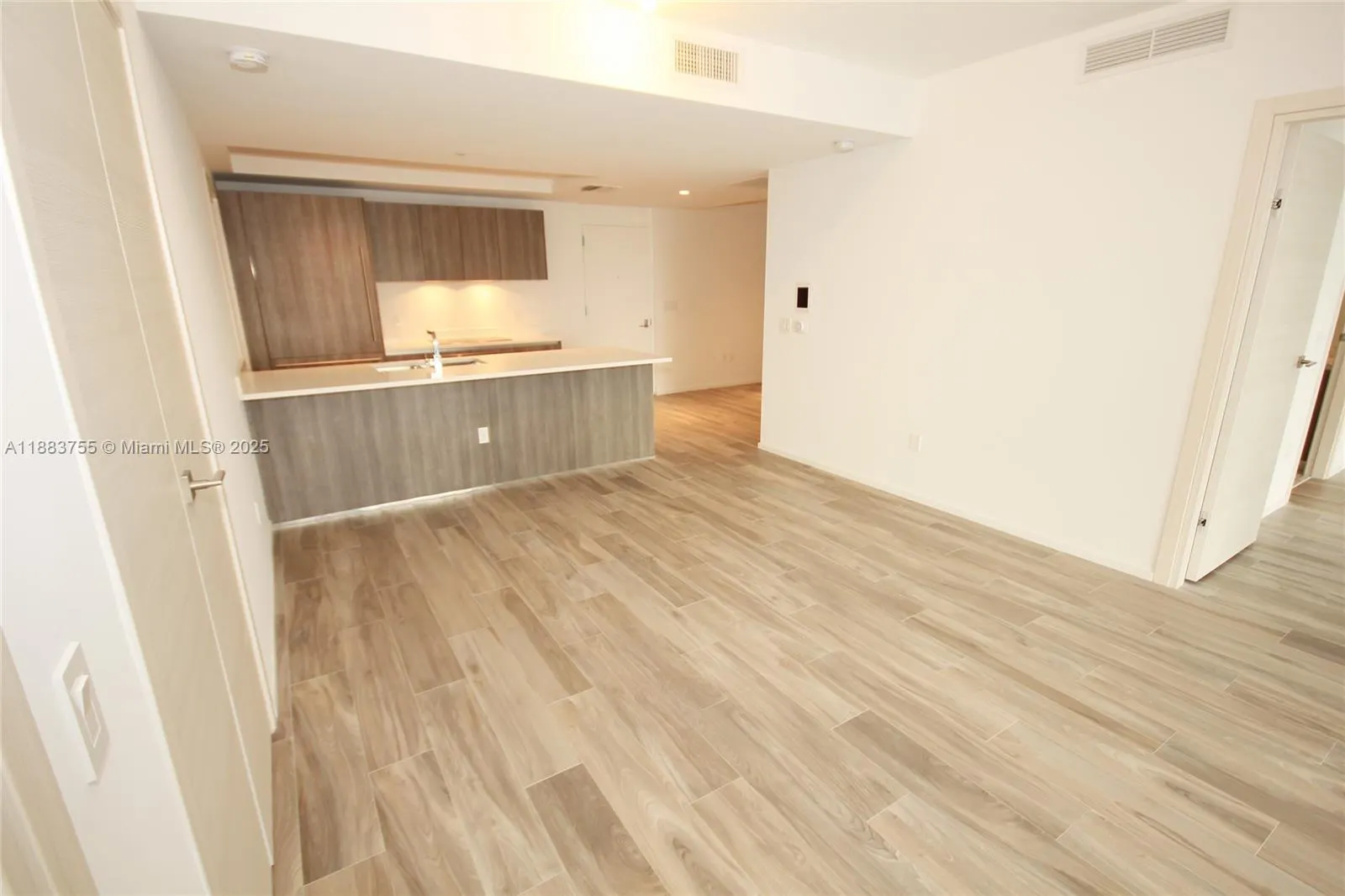801 S Miami Ave, #3710