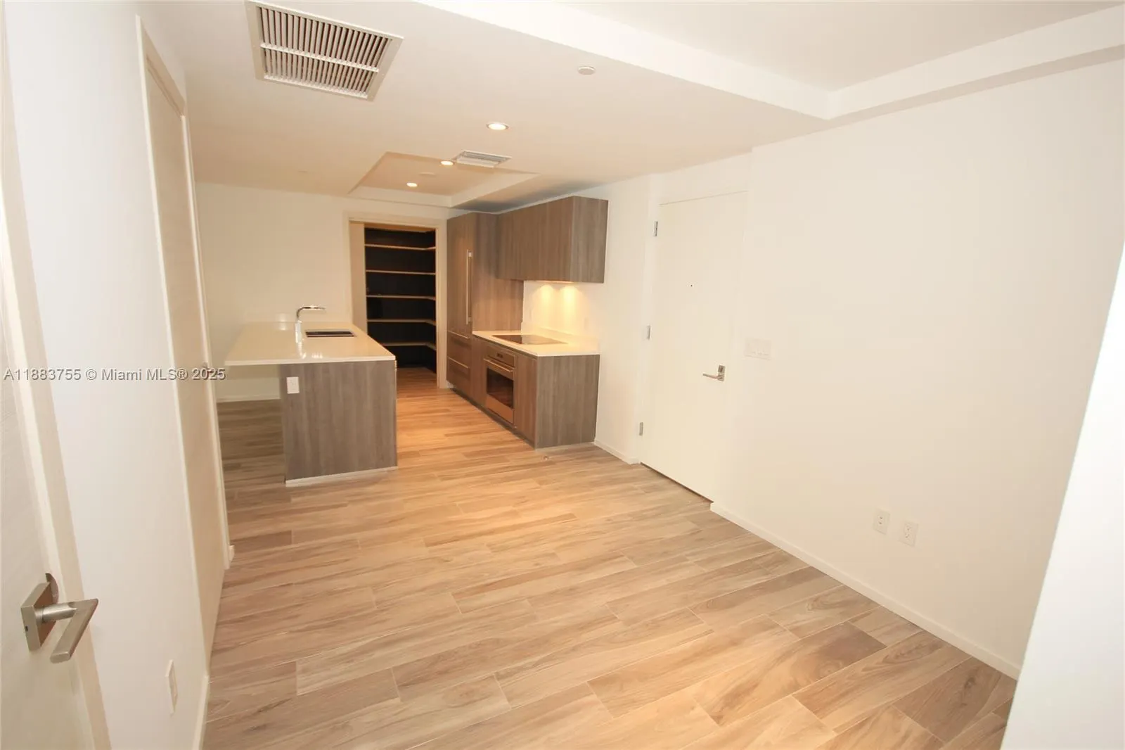 801 S Miami Ave, #3710
