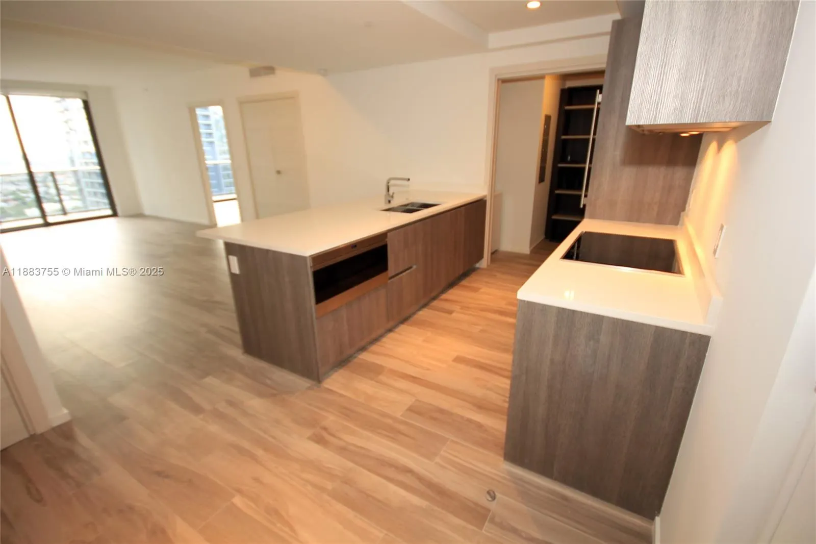 801 S Miami Ave, #3710