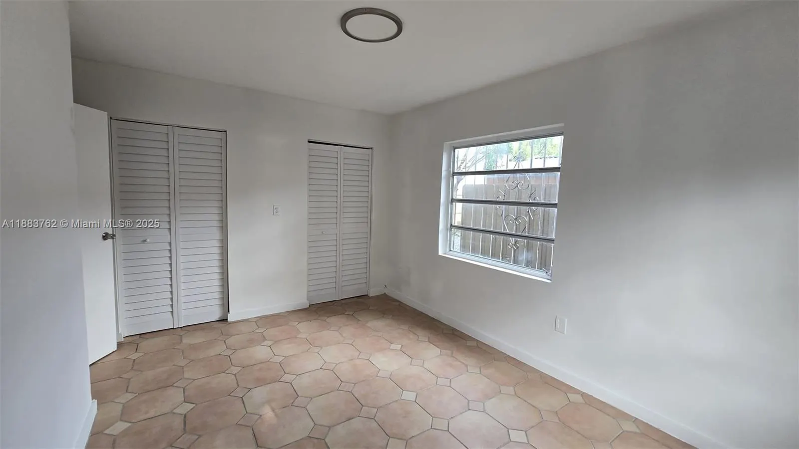 2493 SW 11th St, #2493